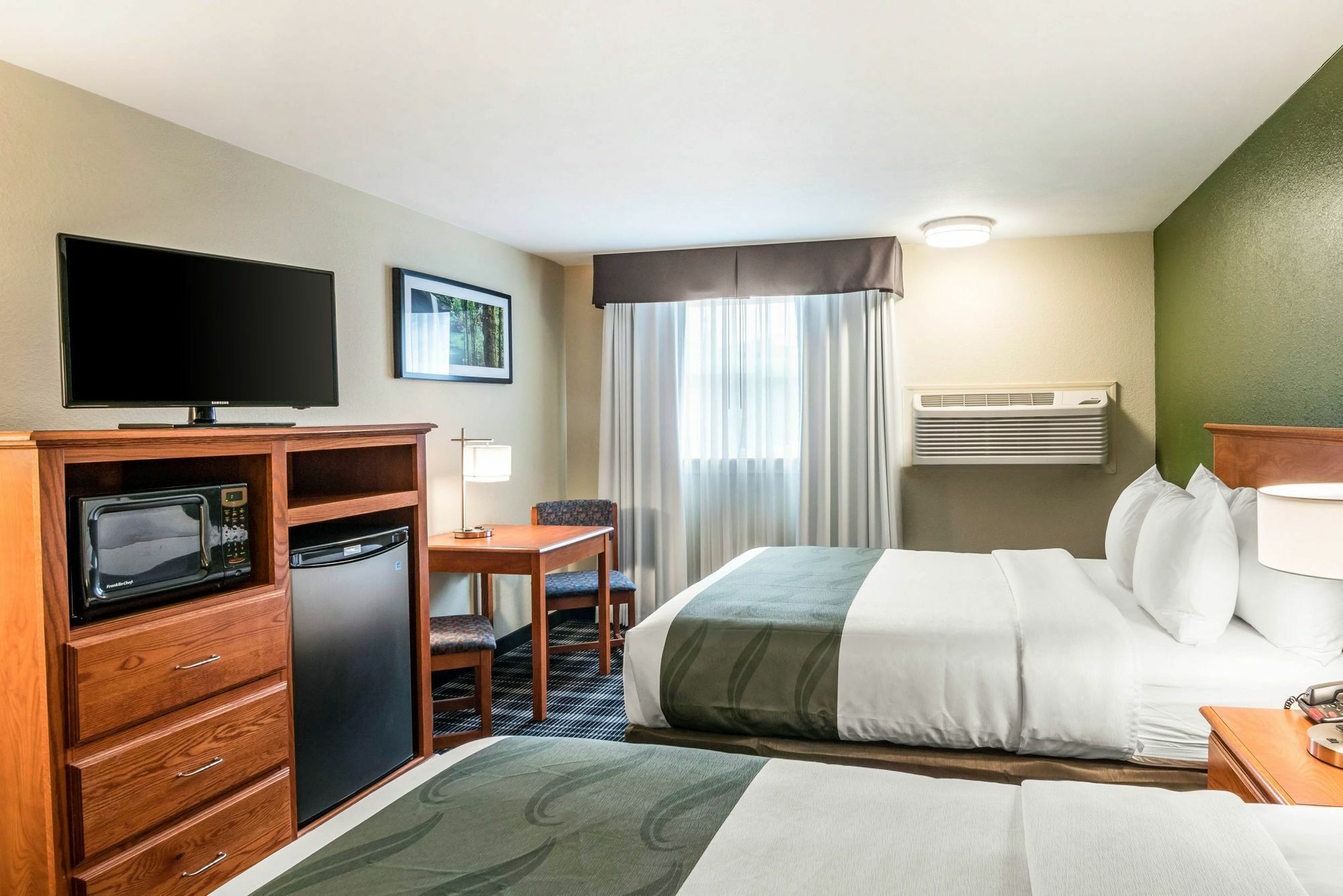 Quality Inn & Suites Albany Corvallis Exterior photo