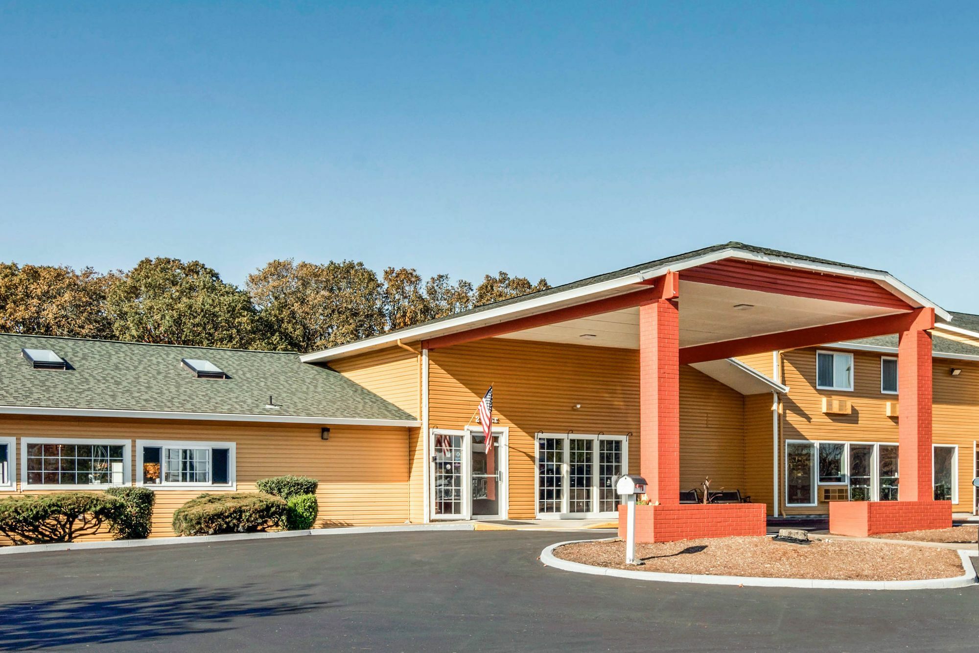 Quality Inn & Suites Albany Corvallis Exterior photo
